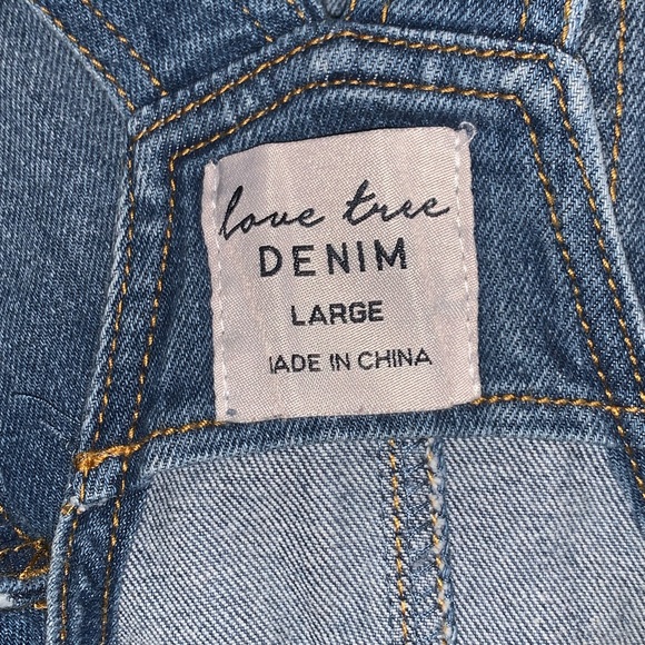 Love Tree Denim fringed distressed jean shortalls romper size L - Picture 3 of 3